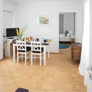 My Place Mit Fruehstueckspaket - With Breakfastbox Alojamento de Acomodação e Pequeno-almoço