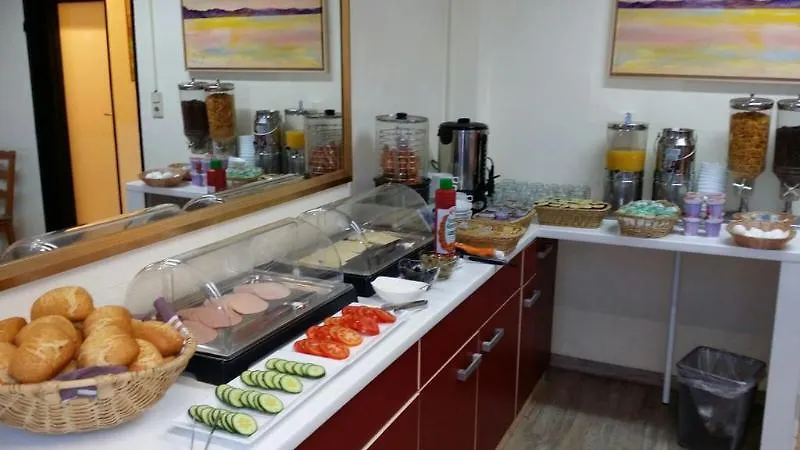 Pension Alpha - Frankfurt City Central Station Frankfurt am Main Germany