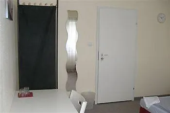 *** Guest house Pension Alpha - Frankfurt City Central Station Frankfurt am Main Germany