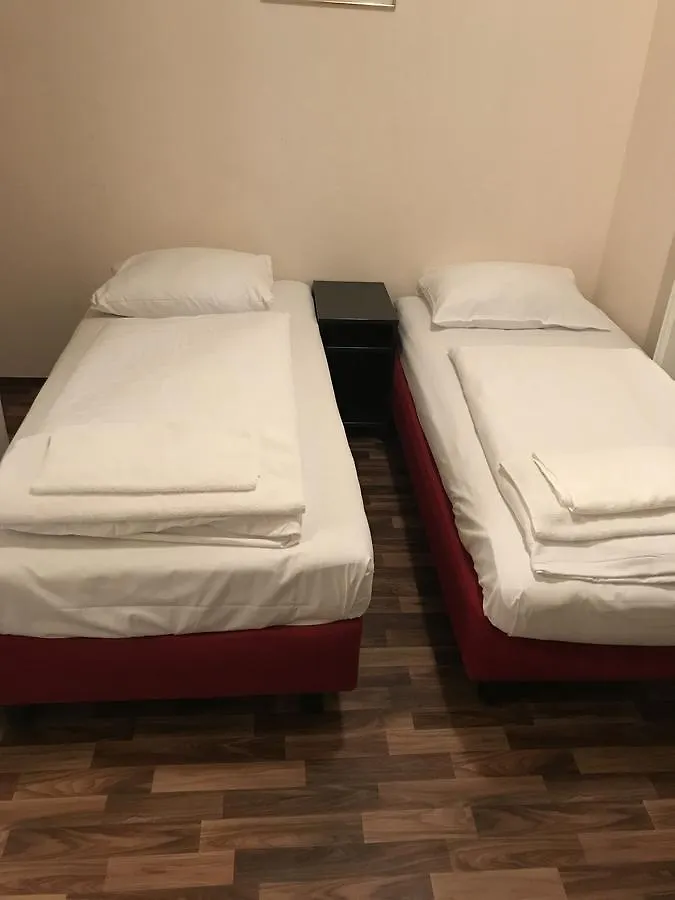 *** Guest house Pension Alpha - Frankfurt City Central Station Frankfurt am Main Germany