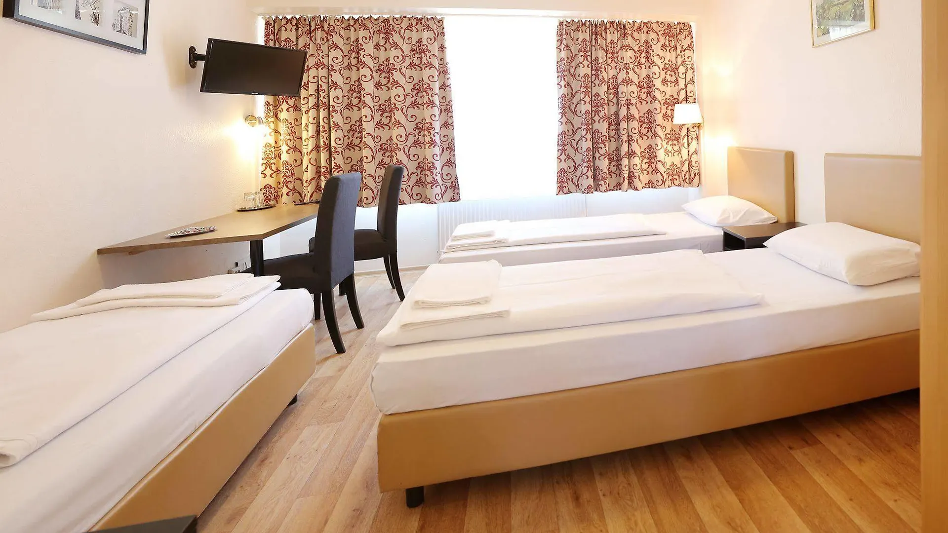 Pension Alpha - Frankfurt City Central Station Frankfurt am Main Guest house