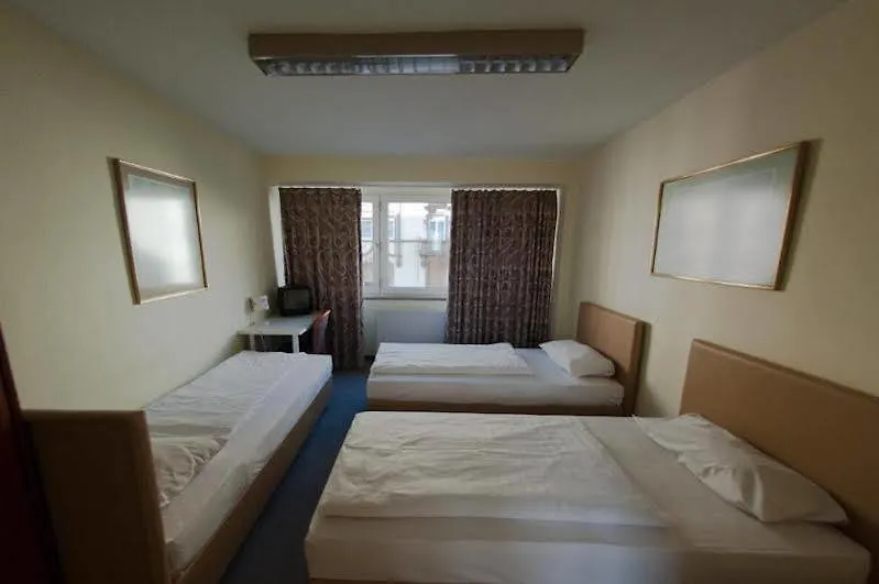 Pension Alpha - Frankfurt City Central Station Frankfurt nad Menem 3*,